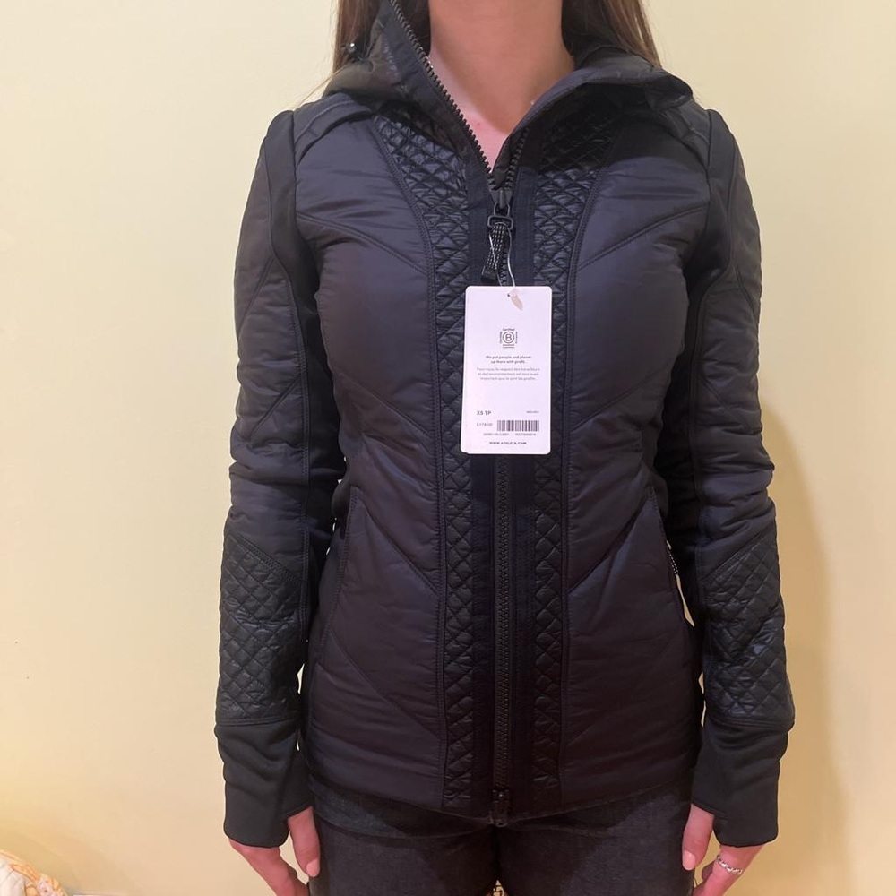 NWT Athleta rock ridge primaloft jacket, black, XS